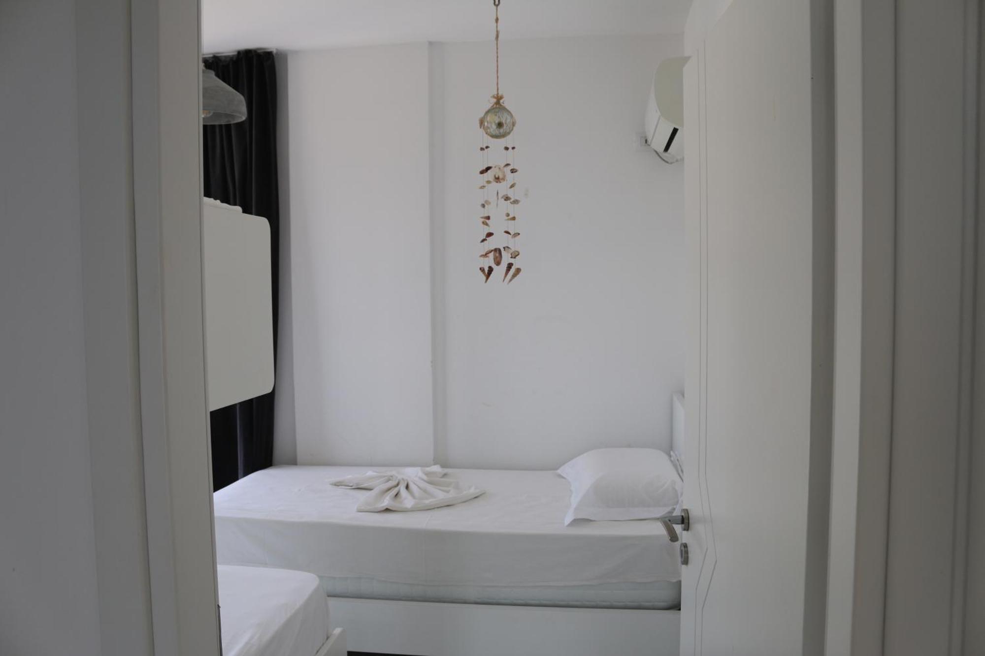 Infinity Sea View Penthouse Apartment Sarande Exterior photo